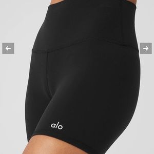 Alo Airbrush Bike Shorts